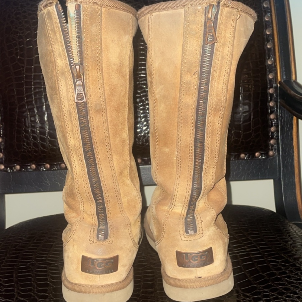 UGG Australia Knightsbridge brown tall boot size 7